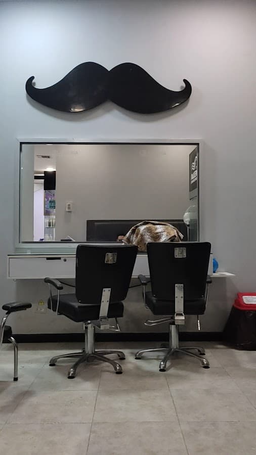 Mónica Cruz - L'Peluquería - CC Caribe Plaza — foto