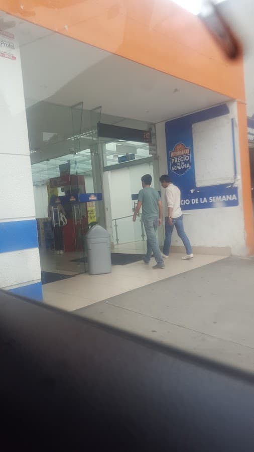 Supermercado Hipermaxi Obrajes — foto