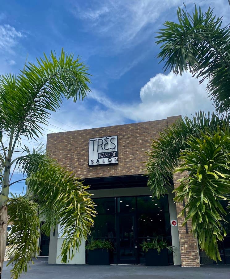 Tres Ivanhoe Salon — foto