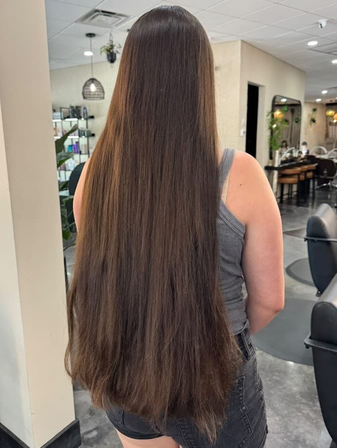 Tres Ivanhoe Salon — foto