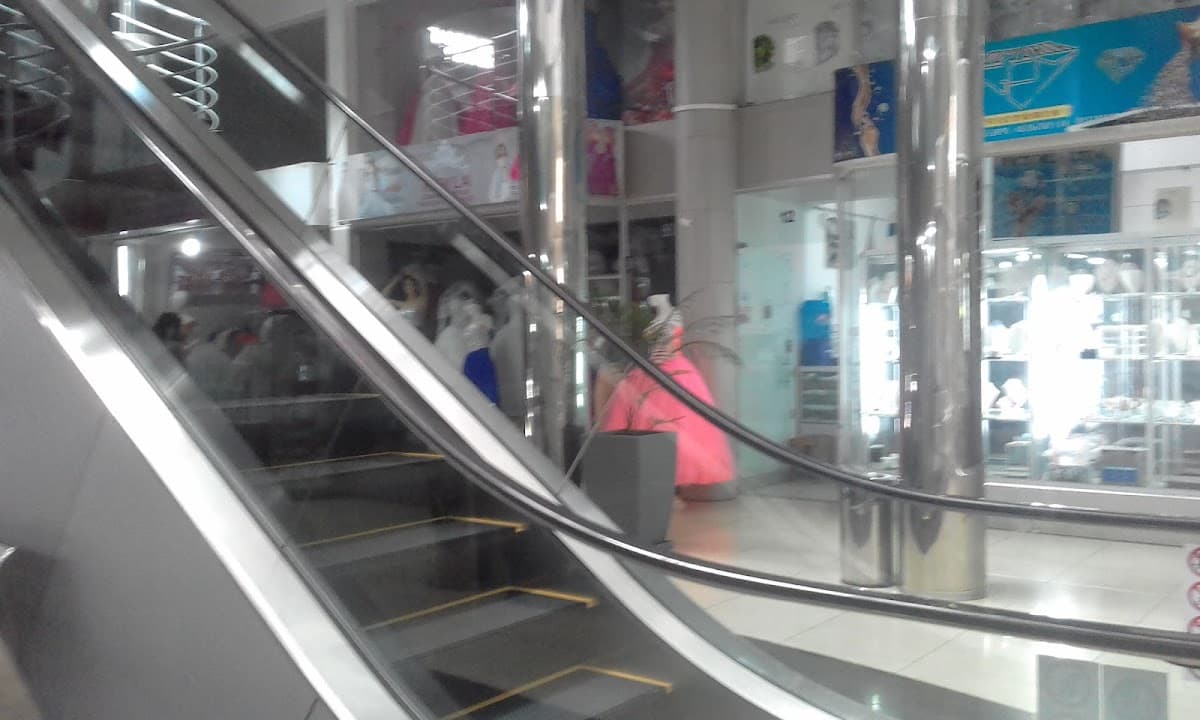 Centro Comercial Limax — foto