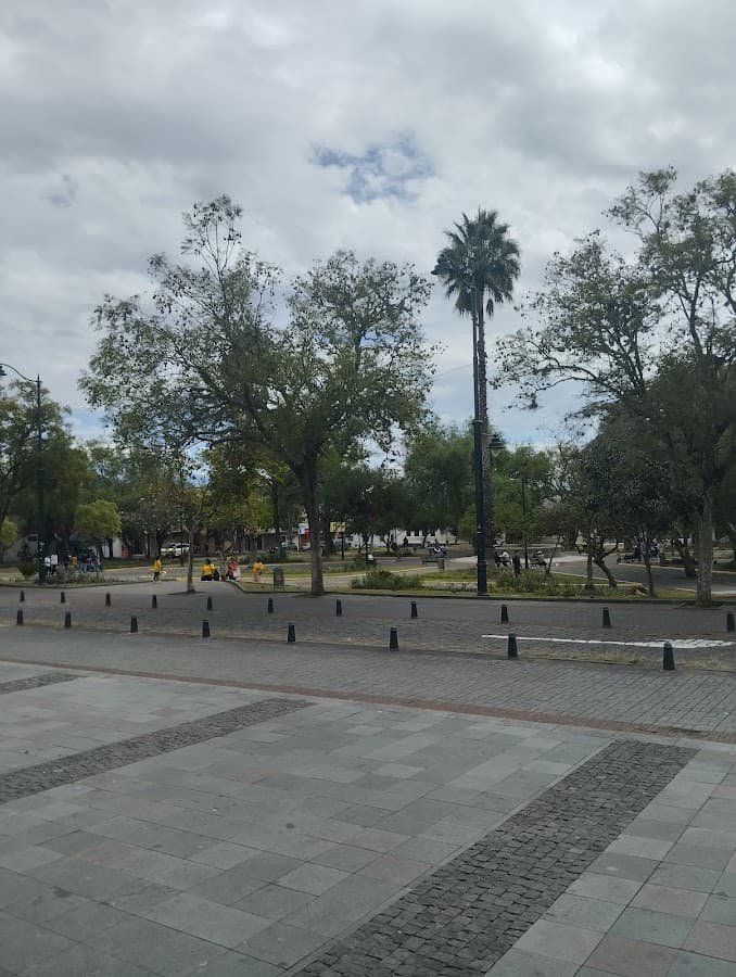 Parque Central de Tumbaco — foto