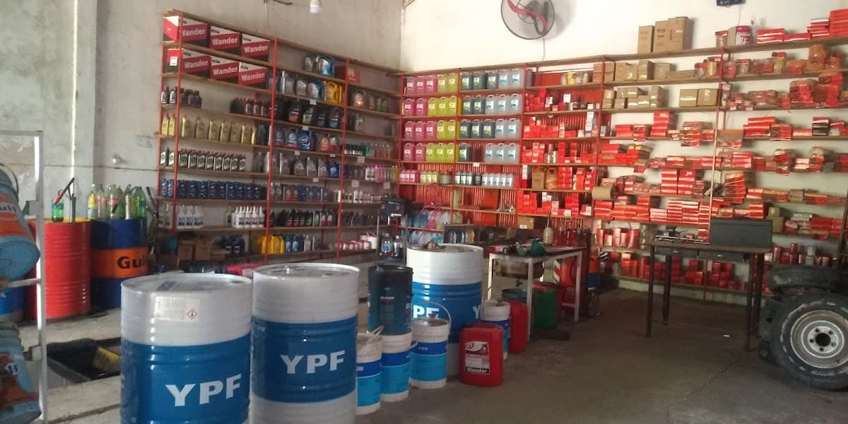 LO DE YACO Gomeria Y Lubricentro — foto