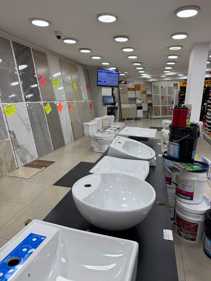 Ferretería ECUAFERRI (Cemento, gypsum, porcelanato, cerámica) — foto