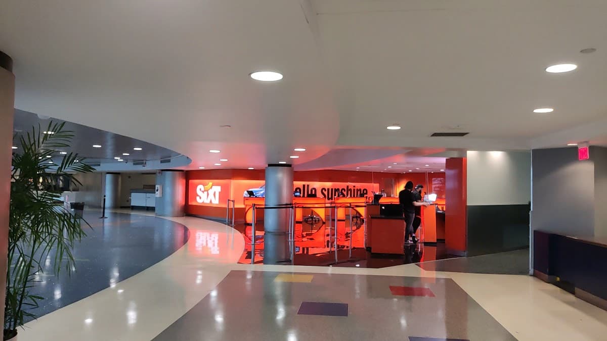 SIXT Car Rental - Fort Lauderdale Int Airport (FLL) — foto