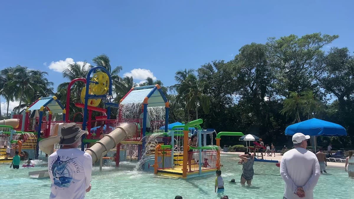 Coconut Cove Waterpark and Community Center — foto