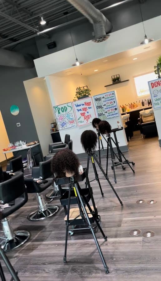 SASS Salon & Spa — foto