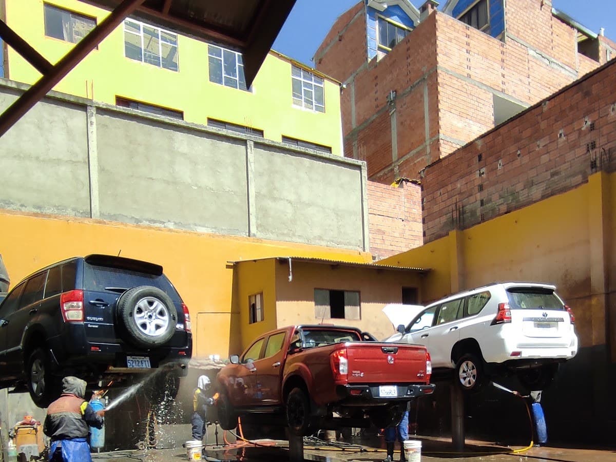Deep Clean Lavado de Autos — foto