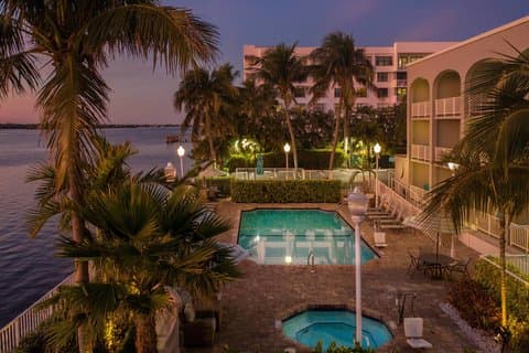Fairfield by Marriott Inn & Suites Palm Beach