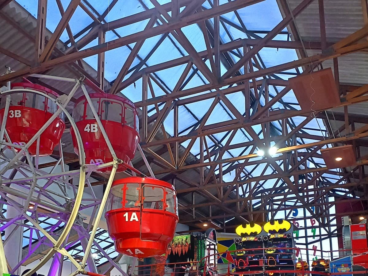 Carrusel Tunal - Parque de Diversiones