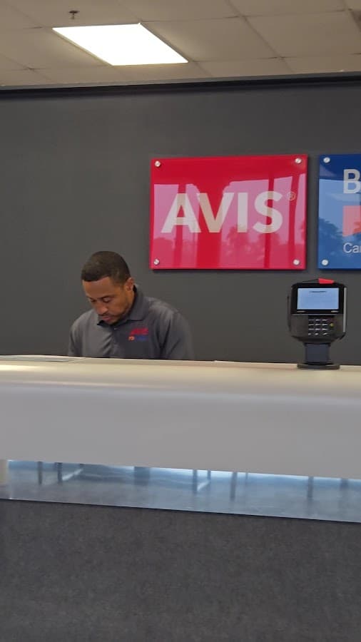 Avis Car Rental — foto
