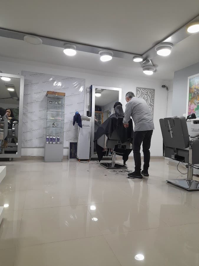 Andres Henao Peluquería — foto