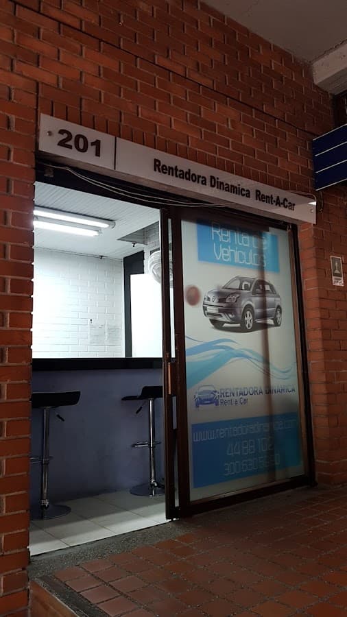 Alquiler de Carros Medellín | Alquiler de motos | Rentadora Dinámica — foto
