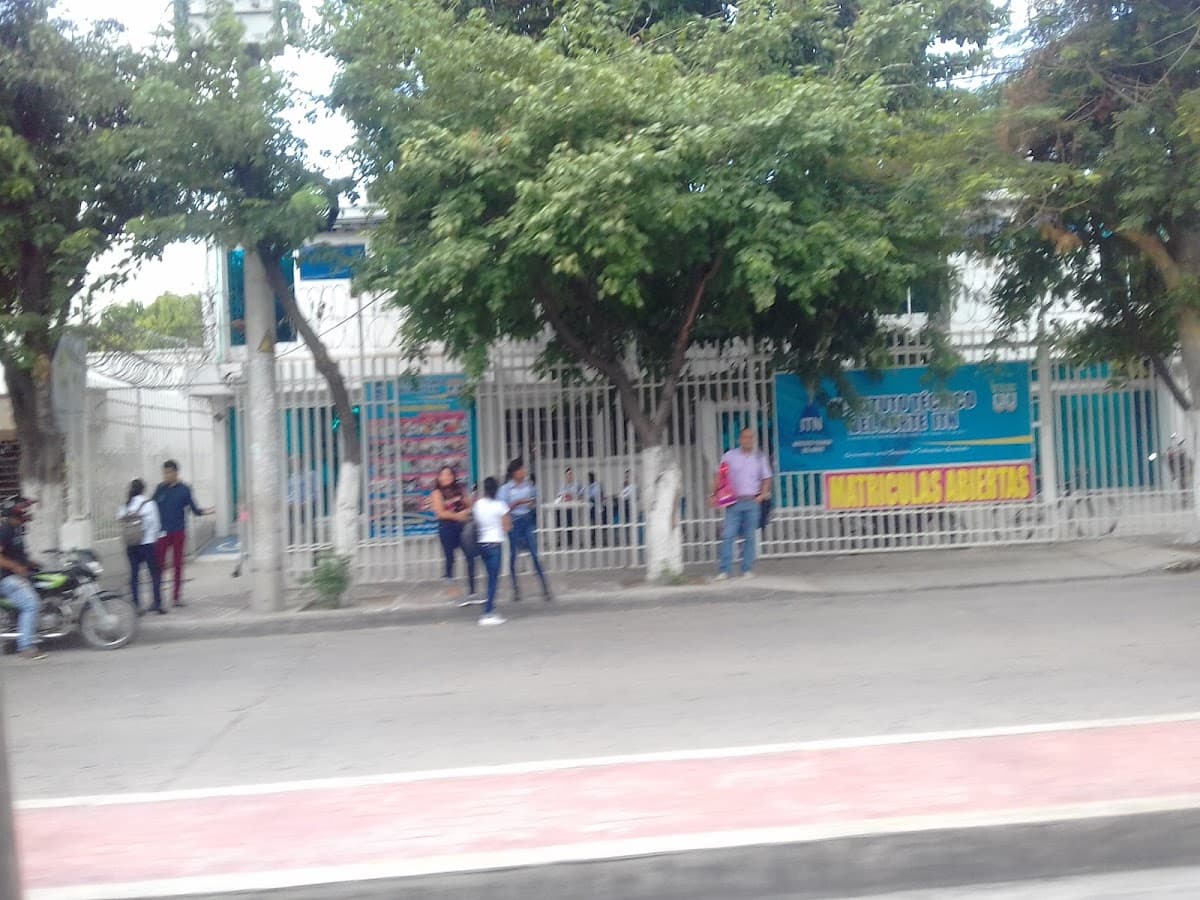 AIES Academia Internacional de Estudios Técnicos — foto