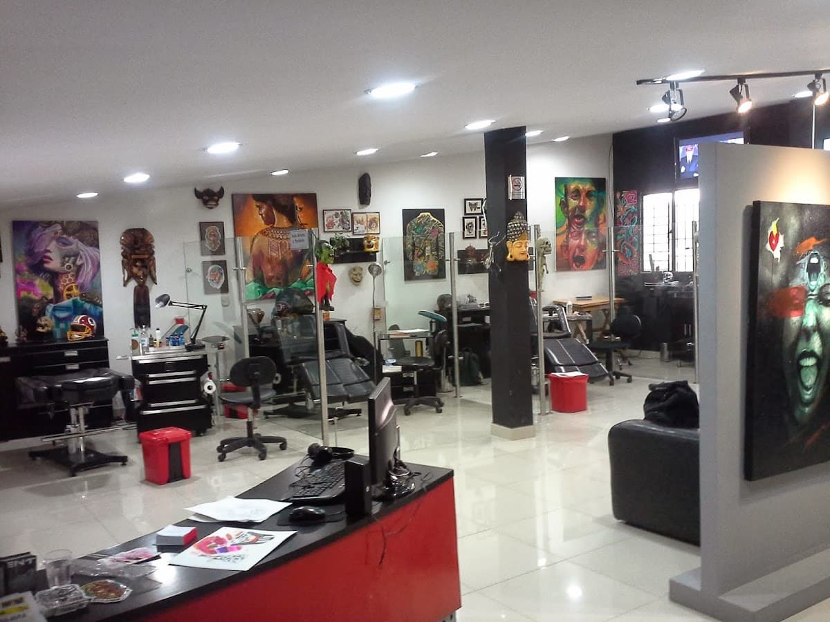 VIOLENT TATTOO STUDIO — foto