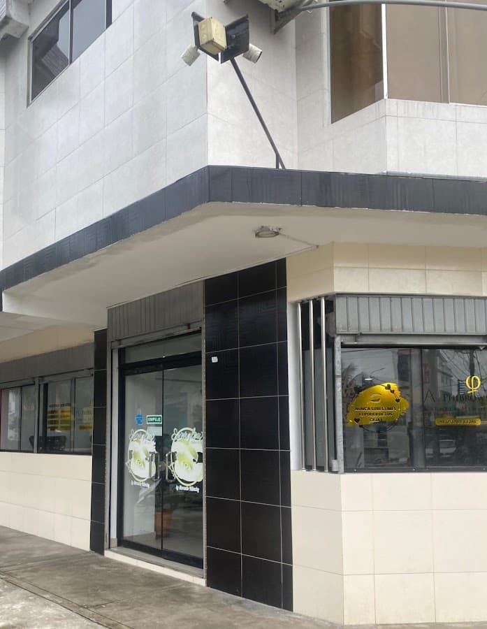 Everglow Salón & Spa by Carmela Méndez