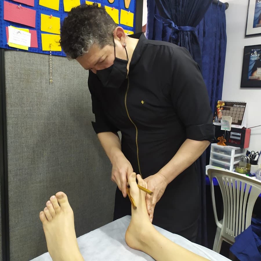 ARIA Quiropraxia Masoterapia Reflexología y Rehabilitación -- Martha Cecilia Solís Torres — foto