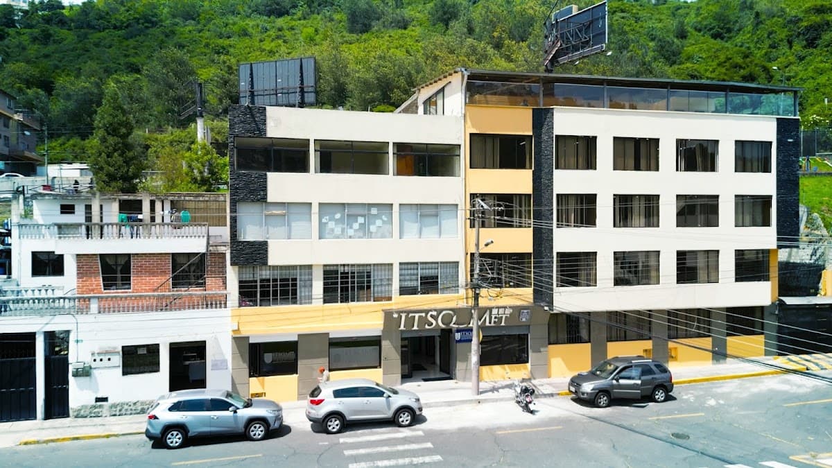 Instituto Tecnológico Universitario Quito Metropolitano - ITSQMET - Campus Matriz