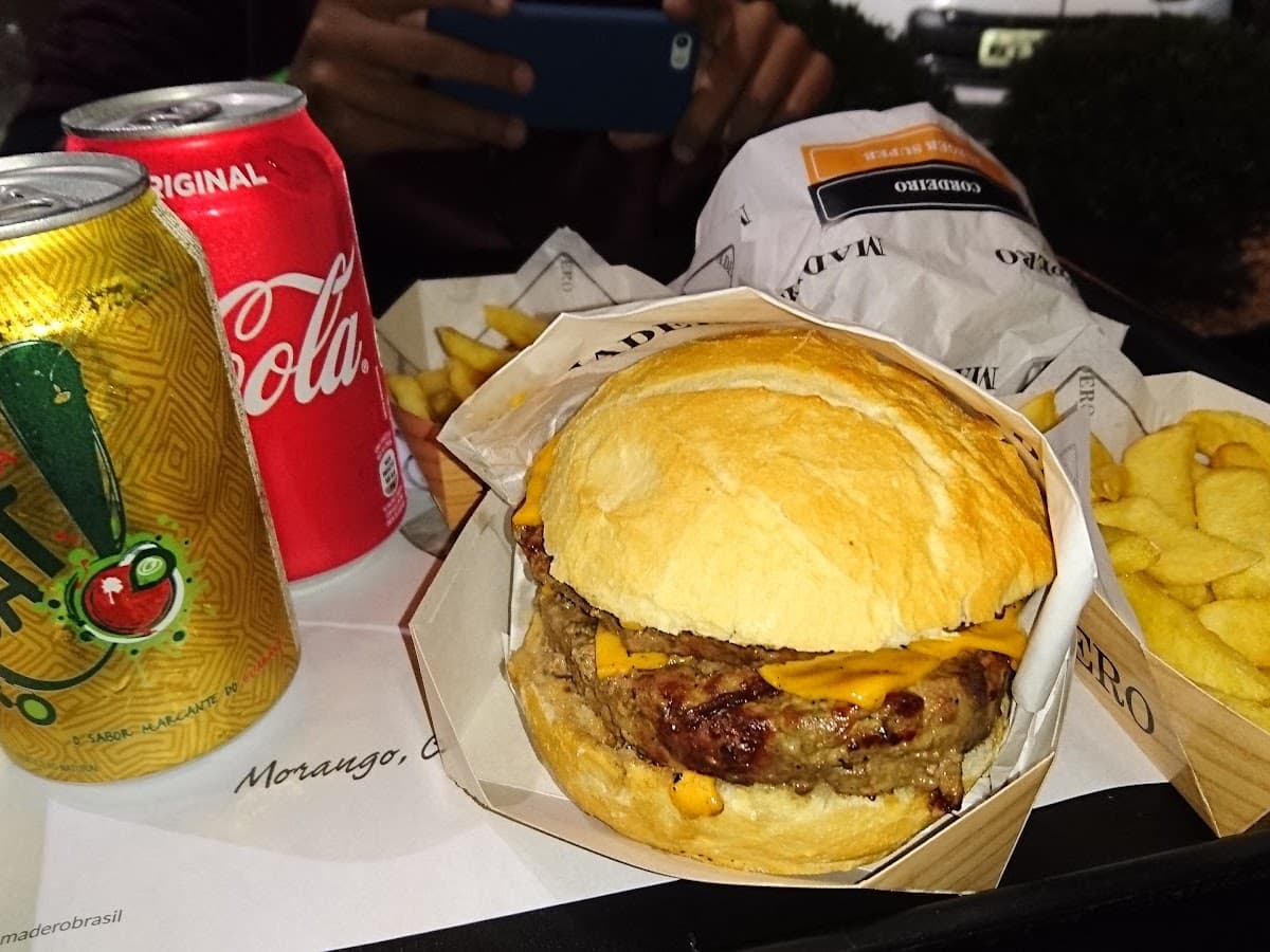 Madero & Jeronimo Burger Itapema — foto