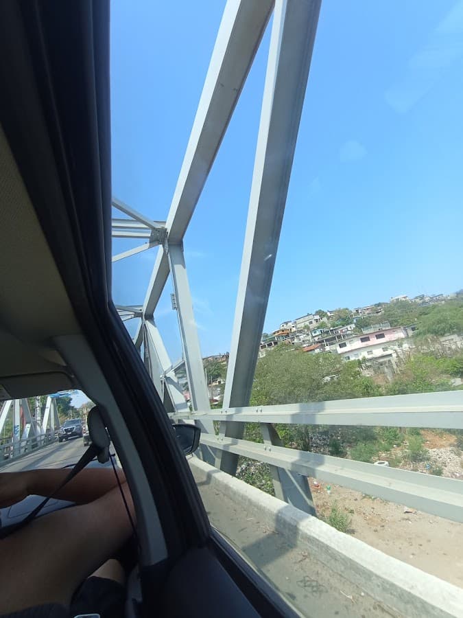 Xplore Car Rental Alquiler de vehículos en Guayaquil — foto