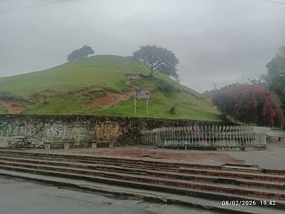 Pirámide El Morro de Tulcán