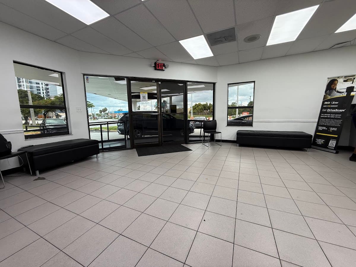 Hertz Car Rental - Fort Lauderdale - Port Everglades Hle — foto